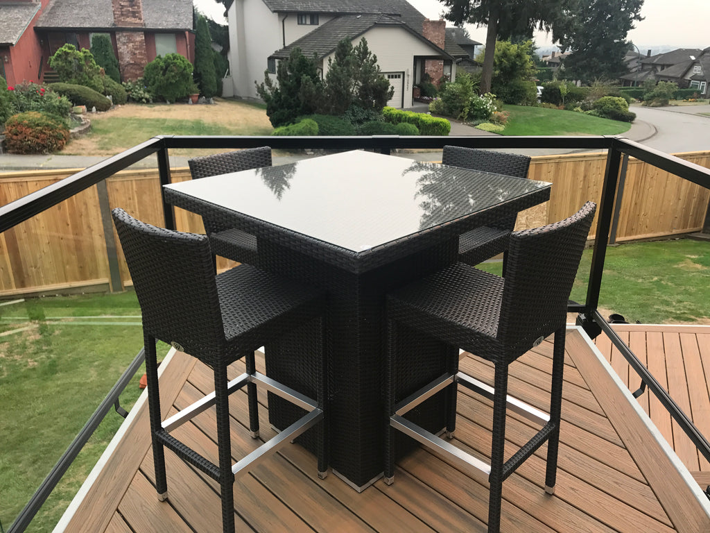 The Bar Table (bistro set) w 4 chairs
