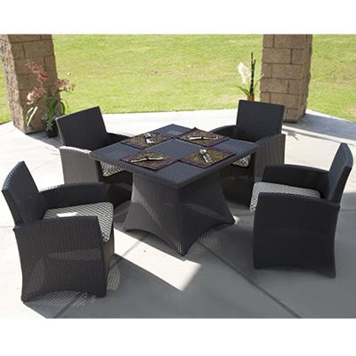 St Tropez Dining Table w 4 chairs